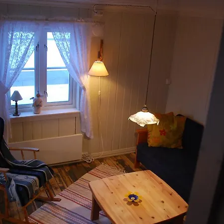 Kongsfjord Gjestehus Manedskarbua
