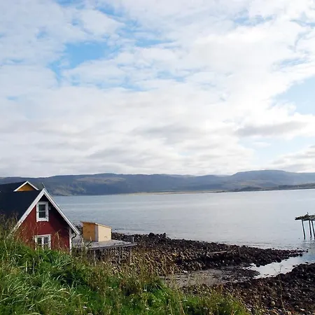 Kongsfjord Gjestehus Manedskarbua